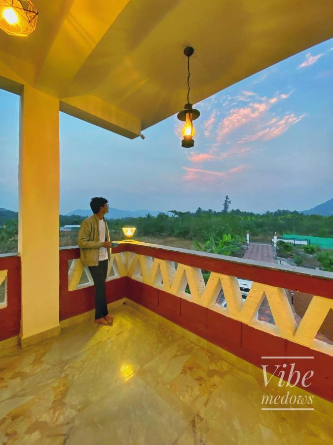 Vibe Meadows Villa With Private Swimming Pool Near Kashid Beach Extérieur photo