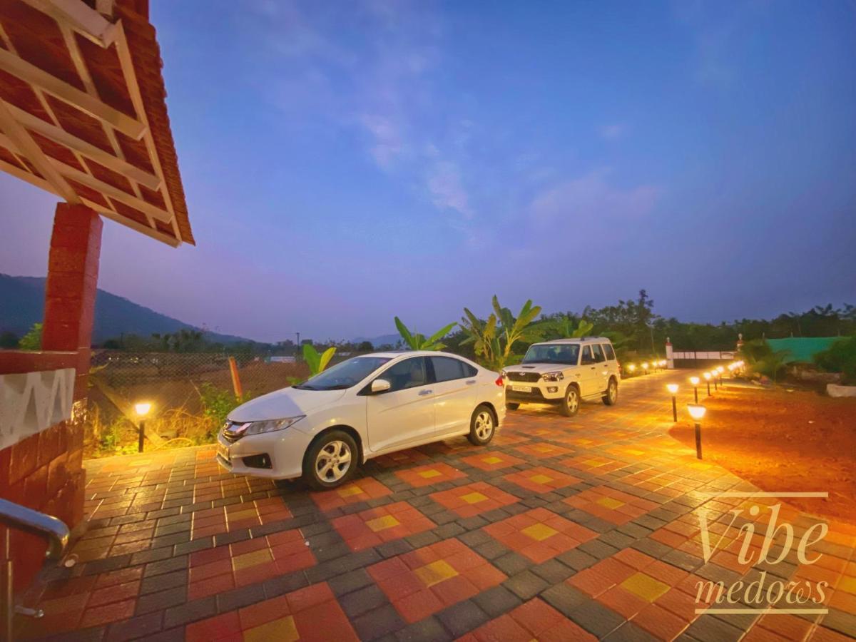 Vibe Meadows Villa With Private Swimming Pool Near Kashid Beach Extérieur photo