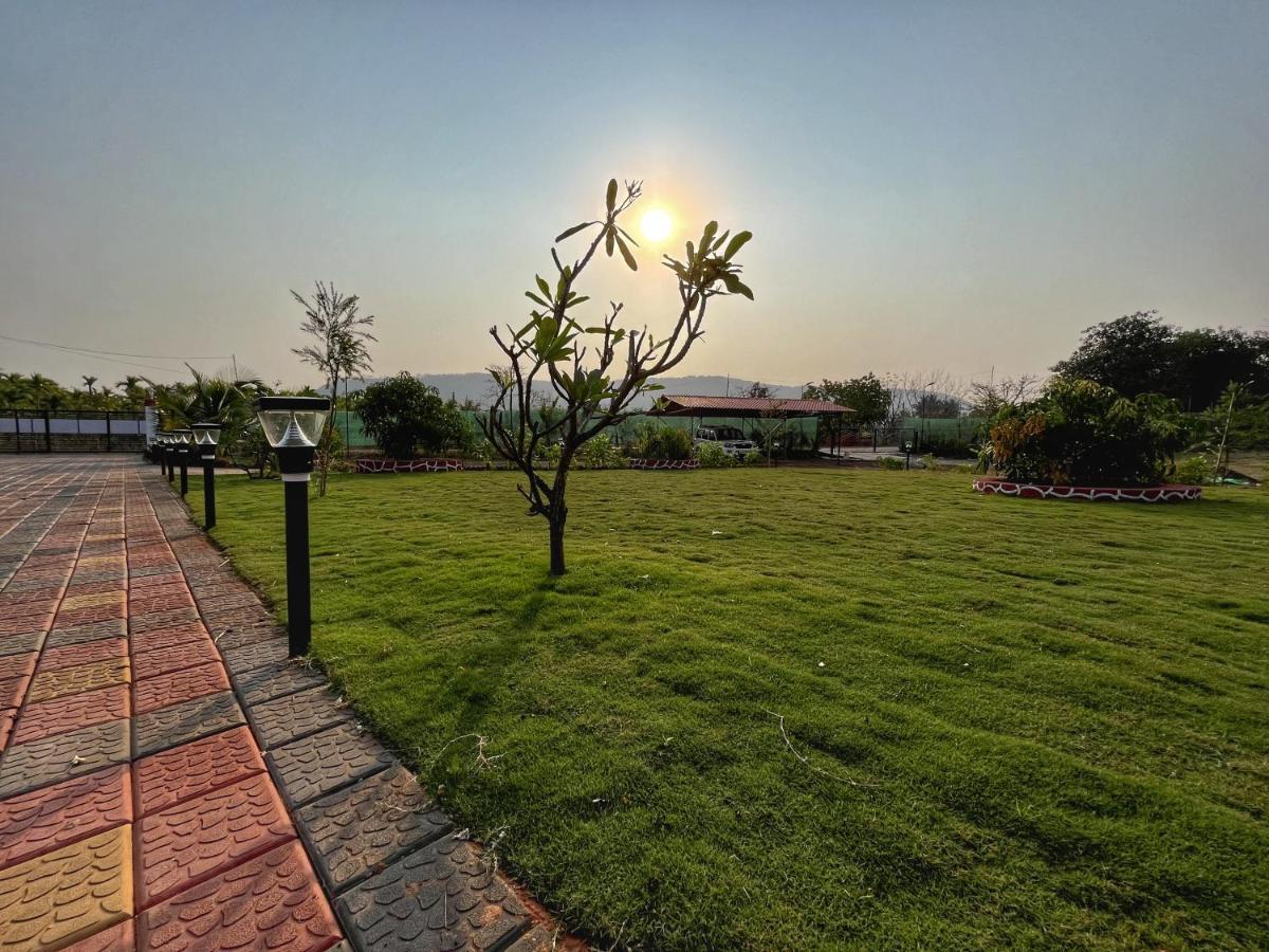 Vibe Meadows Villa With Private Swimming Pool Near Kashid Beach Extérieur photo