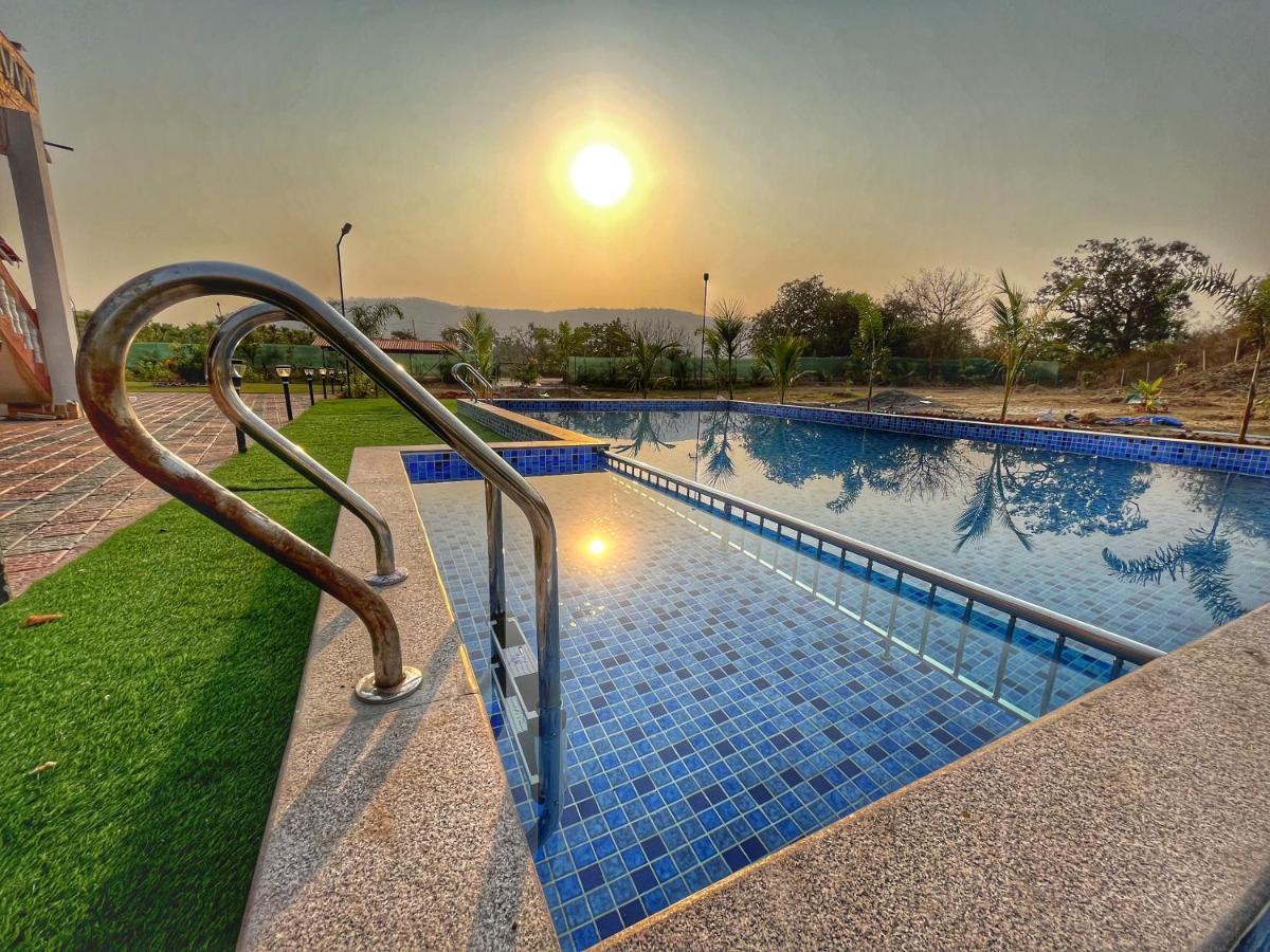 Vibe Meadows Villa With Private Swimming Pool Near Kashid Beach Extérieur photo
